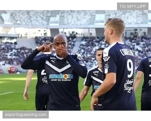 历史数据回顾:近五次交锋,巴黎在对方半场夺回球权的平均次数 历史数据回顾:近五次交锋,巴黎在对方半场夺回球权的平均次数